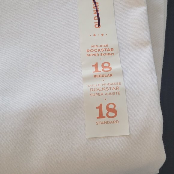 Old Navi Mid-Rise Rockstar Super Skinny Jeans for Women - Picture 6 of 6